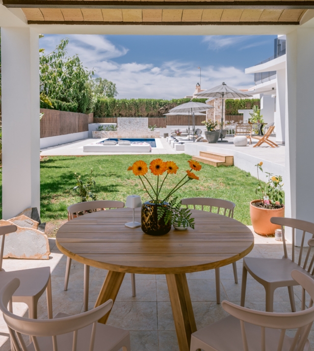 Resa Estates Ibiza villa for sale te koop sant jordi modern  terrace and grass.jpg